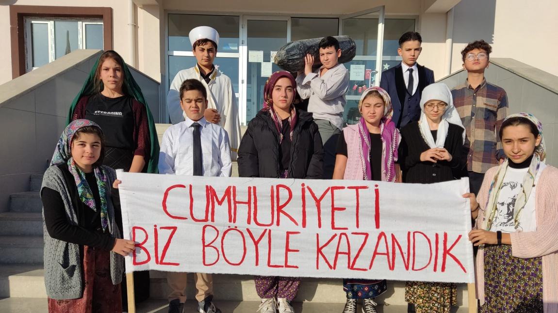CUMHURİYET BAYRAMIMIZ KUTLU OLSUN.